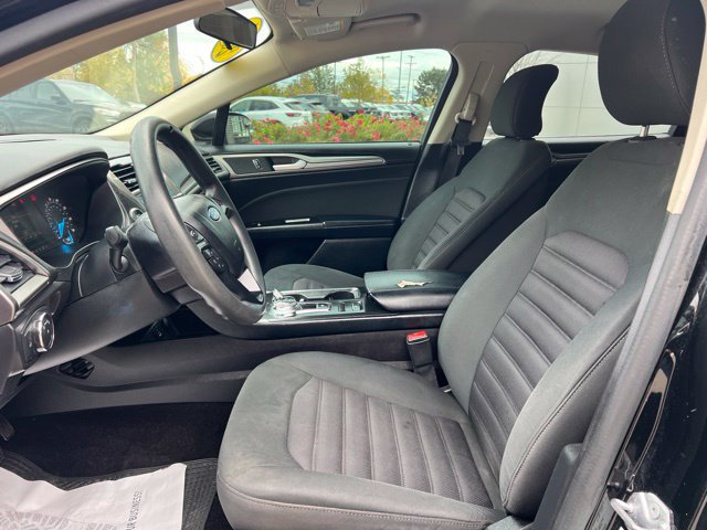 Used 2017 Ford Fusion SE FWD image 20