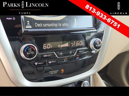 Used 2018 Nissan Murano Platinum w/ Cargo Package FWD image 24