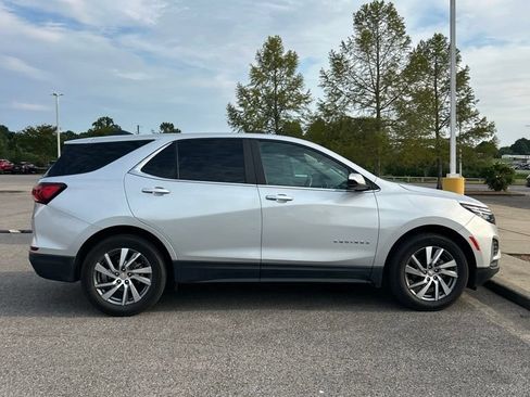 Used 2022 Chevrolet Equinox LT FWD image 4