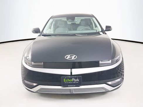 Used 2024 Hyundai Ioniq 5 SEL RWD image 2
