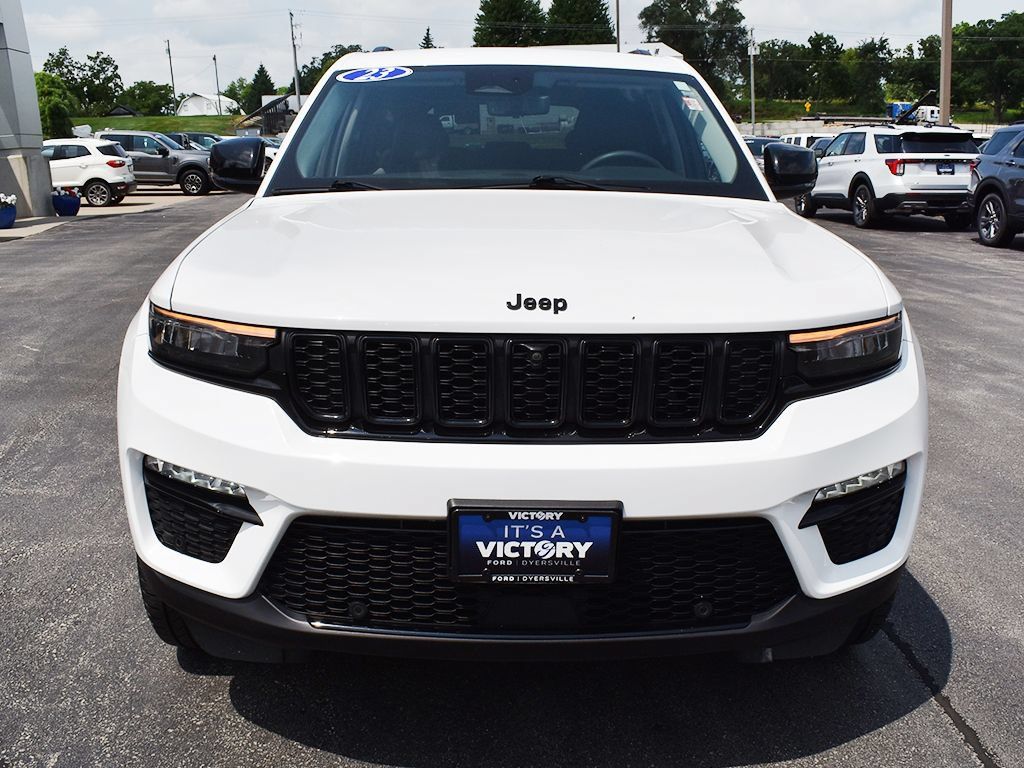 Used 2023 Jeep Grand Cherokee Limited w/ Luxury Tech Group II AWD/4WD image 26