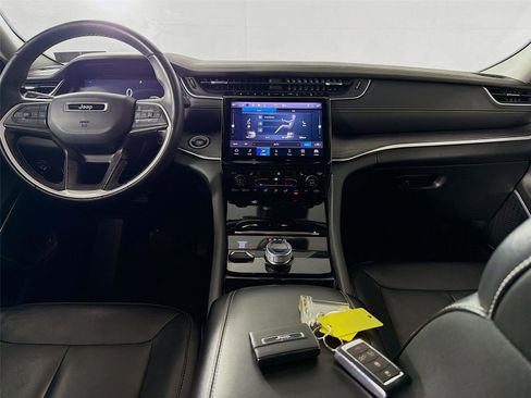 Used 2021 Jeep Grand Cherokee L Limited AWD/4WD image 24