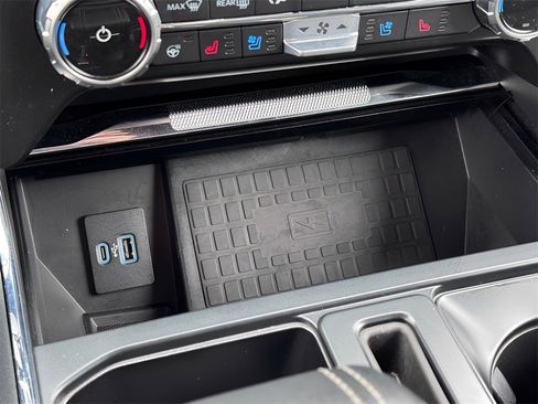 Used 2022 Ford F150 Lariat w/ Equipment Group 502A High image 18