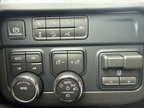New 2026 Chevrolet Tahoe RST w/ Comfort Package AWD/4WD image 21