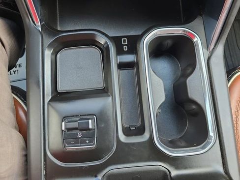 Used 2024 GMC Sierra 2500 Denali Ultimate image 33