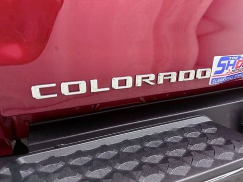Used 2023 Chevrolet Colorado Trail Boss w/ Technology Package AWD/4WD image 11