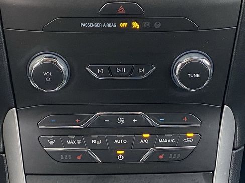 Used 2020 Ford Edge SEL w/ Convenience Package image 22