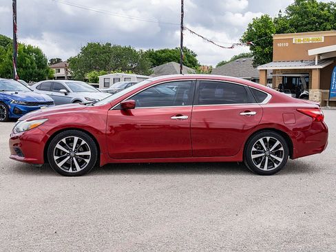 Used 2016 Nissan Altima 2.5 SR FWD image 8
