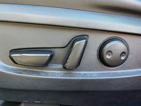 Used 2021 INFINITI QX50 Luxe image 24