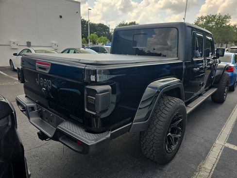 Used 2020 Jeep Gladiator Sport w/ Quick Order Package 24S AWD/4WD image 3
