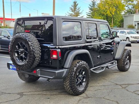 Used 2024 Jeep Wrangler Sport image 5