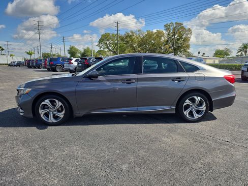 Used 2018 Honda Accord EX image 6