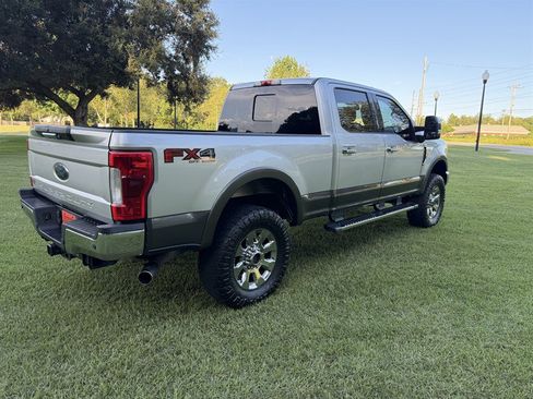 Used 2019 Ford F250 Lariat w/ Chrome Package AWD/4WD image 9