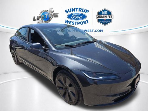 Used 2025 Tesla Model 3 RWD image 2