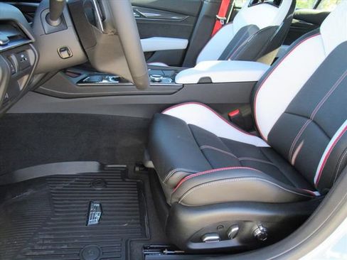 New 2026 Cadillac CT5 V Blackwing w/ Carbon Fiber 2 Package image 18