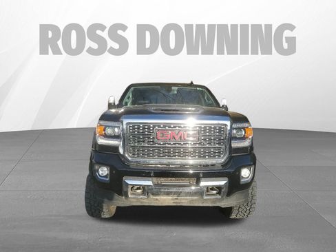 Used 2019 GMC Sierra 2500 Denali w/ Duramax Plus Package image 2