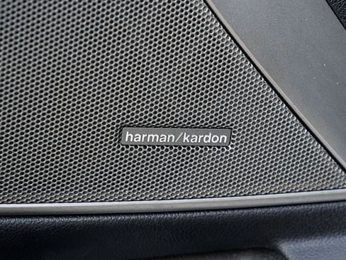 Used 2022 BMW M340i xDrive w/ Premium Package image 9