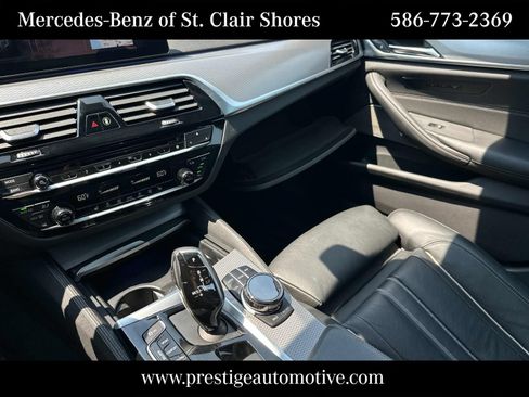 Used 2018 BMW M550i xDrive AWD/4WD image 35