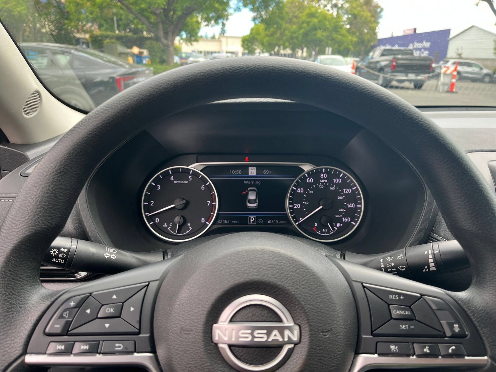 Used 2025 Nissan Sentra SV FWD image 25