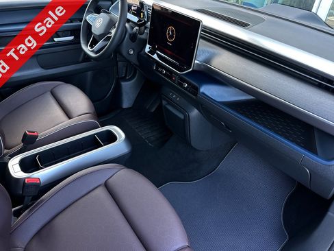 New 2025 Volkswagen ID. Buzz Pro S image 15