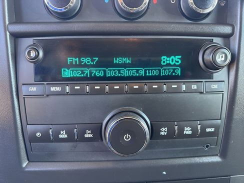 Used 2019 Chevrolet Express 2500 w/ Driver Convenience Package image 14