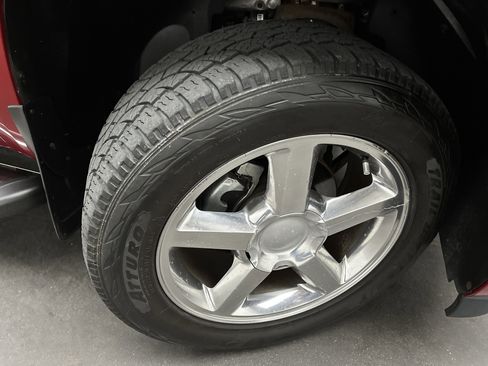 Used 2012 Chevrolet Tahoe LTZ image 12