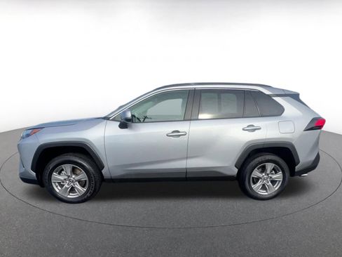 Used 2025 Toyota RAV4 XLE image 9