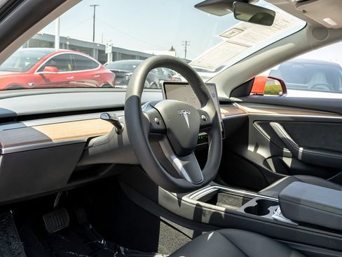 Used 2023 Tesla Model 3 Long Range AWD/4WD image 7