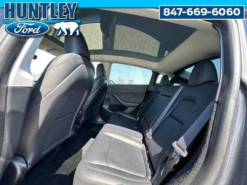 Used 2023 Tesla Model Y Performance AWD/4WD image 16
