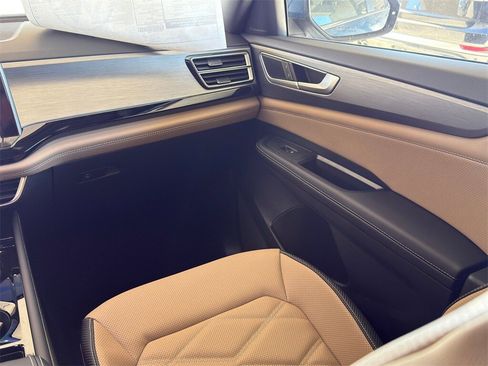 New 2026 Volkswagen Atlas Cross Sport SE image 26