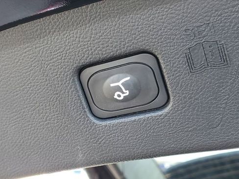 Used 2024 Ford Edge SEL w/ Convenience Package image 10