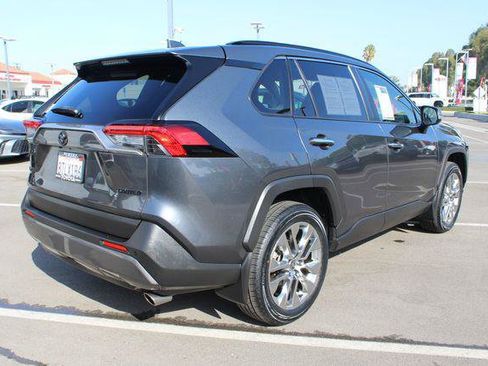 Certified 2021 Toyota RAV4 Limited FWD image 16