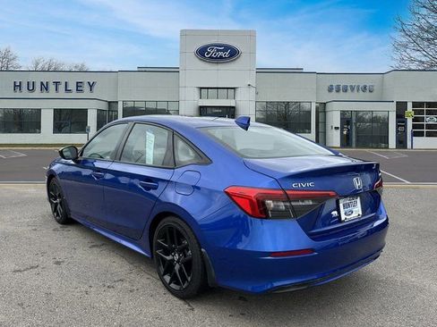 Used 2023 Honda Civic Sport image 6