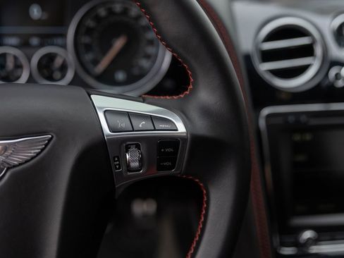 Used 2018 Bentley Flying Spur S V8 AWD/4WD image 27