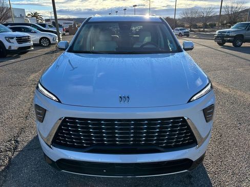 New 2026 Buick Enclave Avenir w/ Super Cruise Package image 3