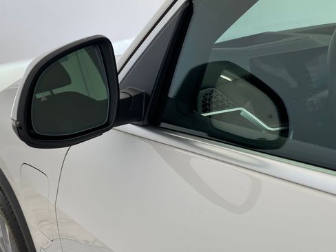 Used 2025 BMW X5 xDrive50e w/ Climate Comfort Package image 23