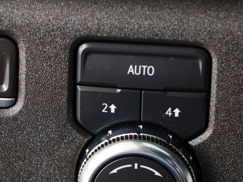 Used 2023 GMC Sierra 1500 Elevation image 22