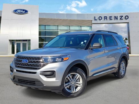 Used 2022 Ford Explorer XLT image 1
