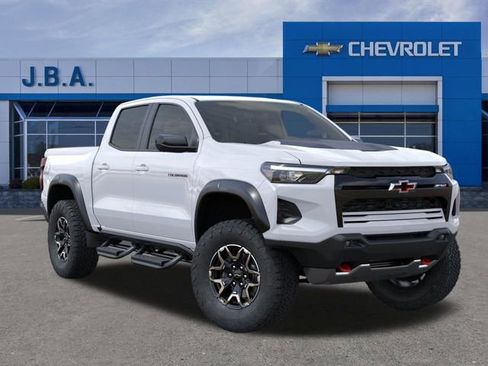 New 2026 Chevrolet Colorado ZR2 image 7