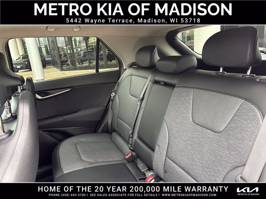 Used 2023 Kia Niro Wave w/ Wave Preserve Package FWD image 34