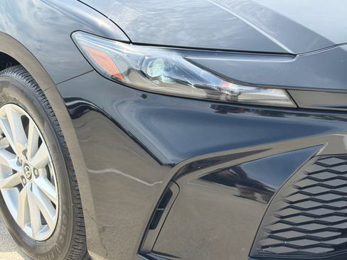 Used 2025 Toyota Camry LE w/ Convenience Package FWD image 7