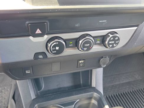 Used 2019 Toyota Tacoma SR w/ SR Convenience Package RWD image 19