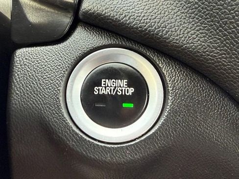 Used 2020 Chevrolet Equinox LT FWD image 15