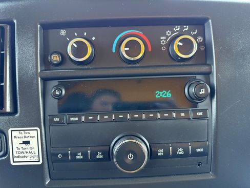 Used 2021 GMC Savana 3500 Extended w/ Power Convenience Package image 25