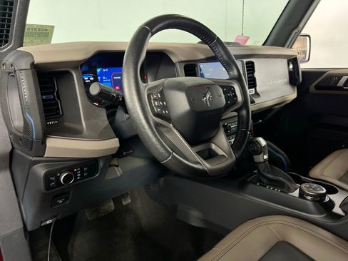 Used 2024 Ford Bronco Wildtrak image 20