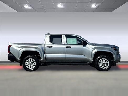 Used 2024 Toyota Tacoma SR RWD image 8