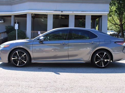 Used 2018 Toyota Camry XSE w/ Audio Package FWD image 4