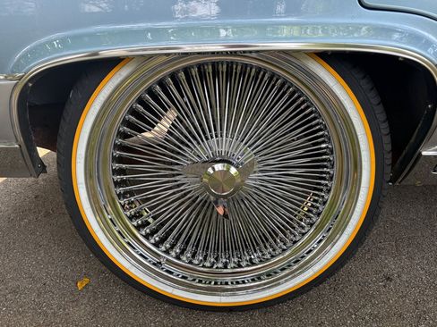 Used 1992 Cadillac Brougham RWD image 33