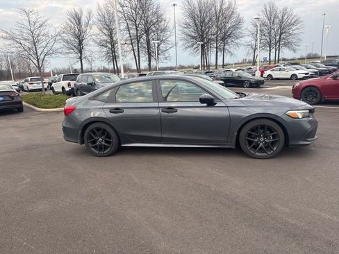 Used 2024 Honda Civic Sport image 8