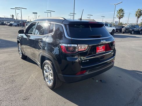 Certified 2025 Jeep Compass Latitude w/ Convenience Group image 5